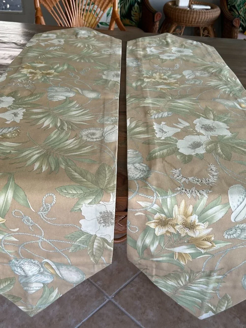 2 Tropical Print Custom Made & Lined Table Runners 60
